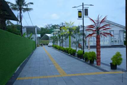 Selfi Spots LA Mirage Koratty